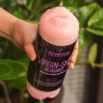 Masturbator Virgin Skin Blowout Gura si Vagin